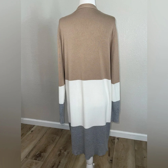 NWOT womens Long khaki Cardigan - Picture 3 of 5